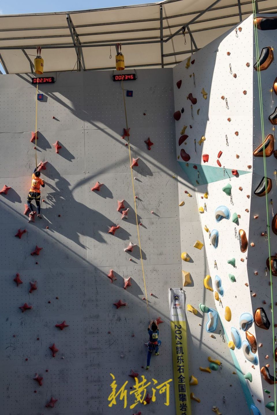 高原攀岩挑战赛，极速挑战山巅极限