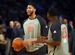 “最强防守者：联盟中守护篮筐的铁壁队长”的简单介绍