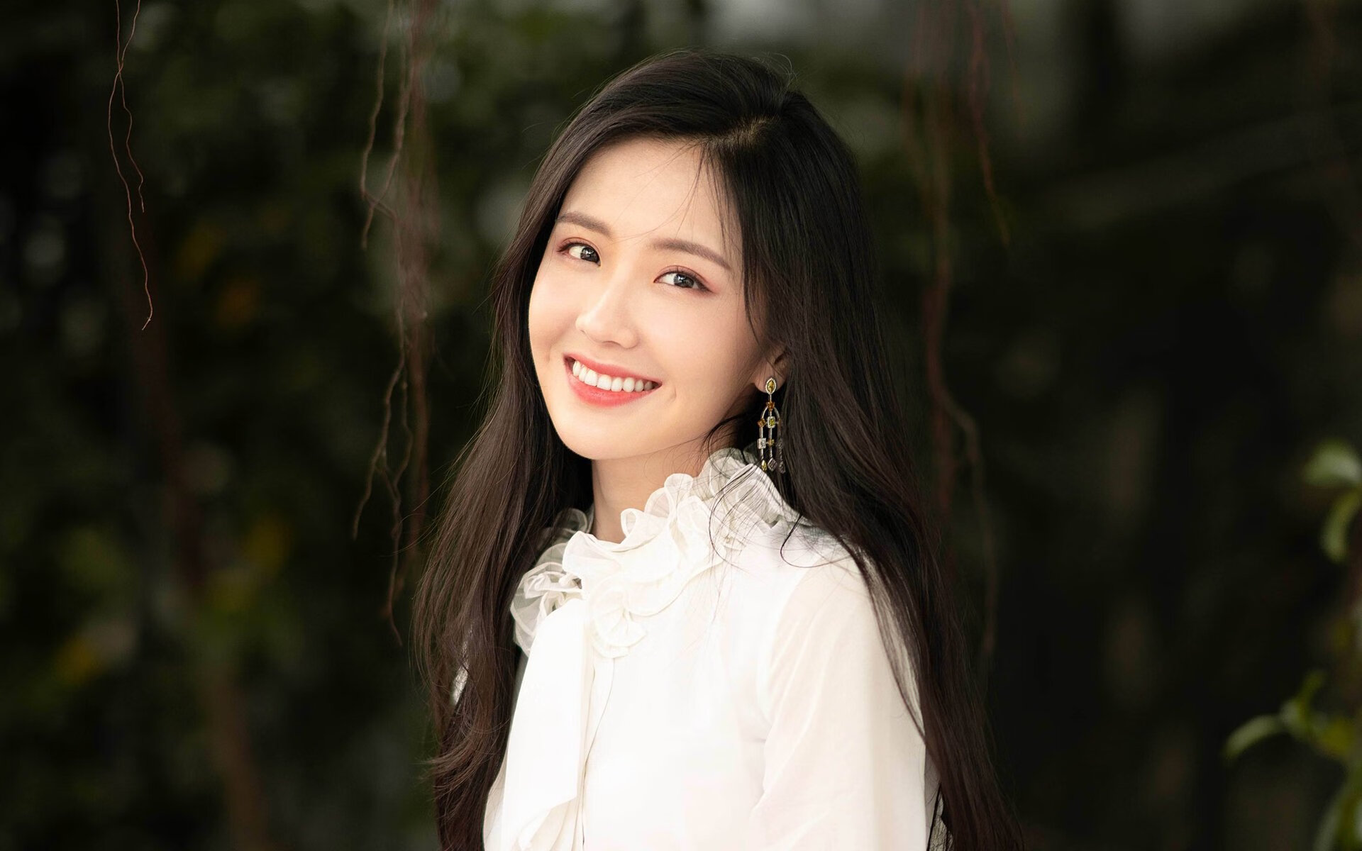 AYX官网-中国足球防线前提战术的成功率趋势追踪，中国足球防守反击