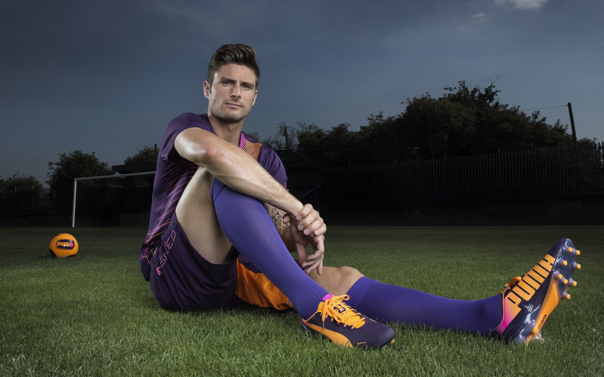 圣洛伦索球员因拖欠工资罢训，俱乐部承诺解决，圣洛伦索vs帕特罗纳图