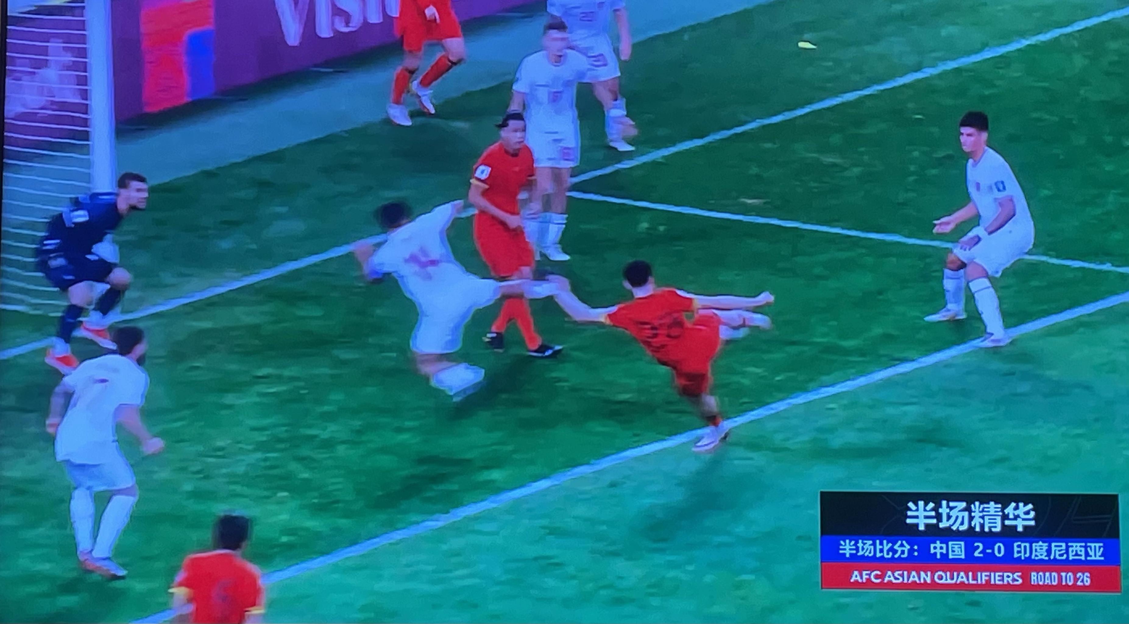 包含爱游戏APP:中国足球场地设施:改善条件与提升水平的词条 包含爱游戏APP:中国足球场地设施:改善条件与提升水平的词条