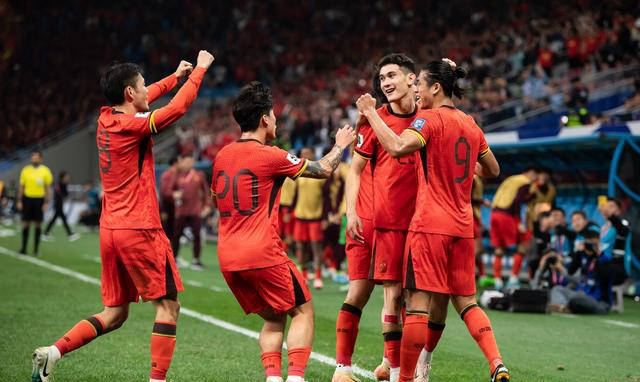 包含爱游戏APP:中国女足世界杯小组赛:遭遇强劲对手,能否顶住压力?的词条 包含爱游戏APP:中国女足世界杯小组赛:遭遇强劲对手,能否顶住压力?的词条