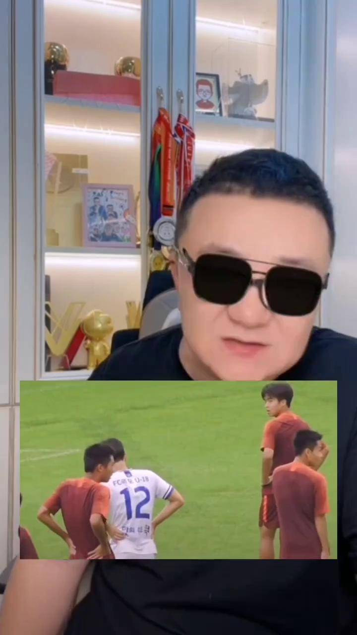 包含爱游戏APP:留洋小将吴少聪：在欧洲联赛中获得更多出场时间，逐渐适应比赛节奏的词条