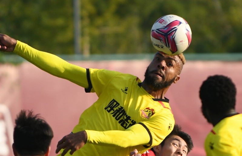 爱游戏APP:某俱乐部“欠薪”，球迷：这日子是“苦不堪言”！的简单介绍