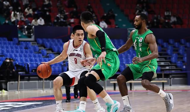 爱游戏中国官方登录入口网站-AYX爱游戏：CBA总决赛：球星对决，谁能成为决定胜负的关键先生？的简单介绍